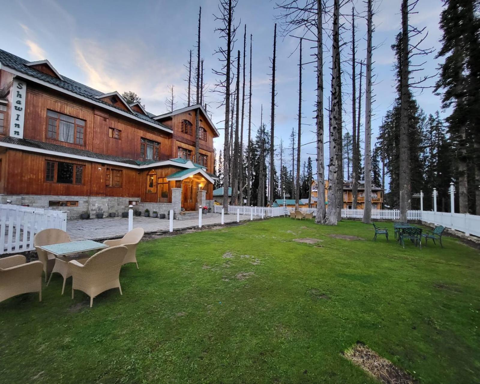 Shaw Inn By Stay Pattern Гульмарг Екстер'єр фото
