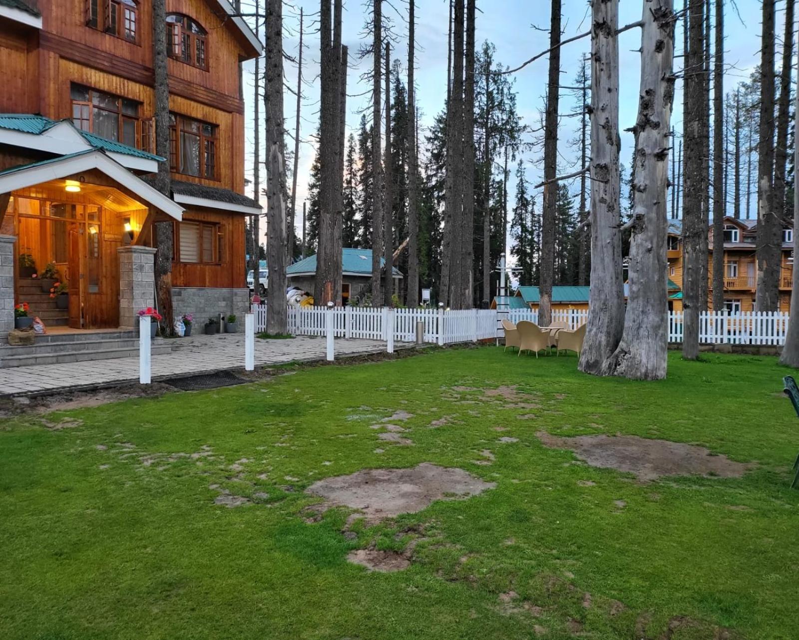 Shaw Inn By Stay Pattern Гульмарг Екстер'єр фото