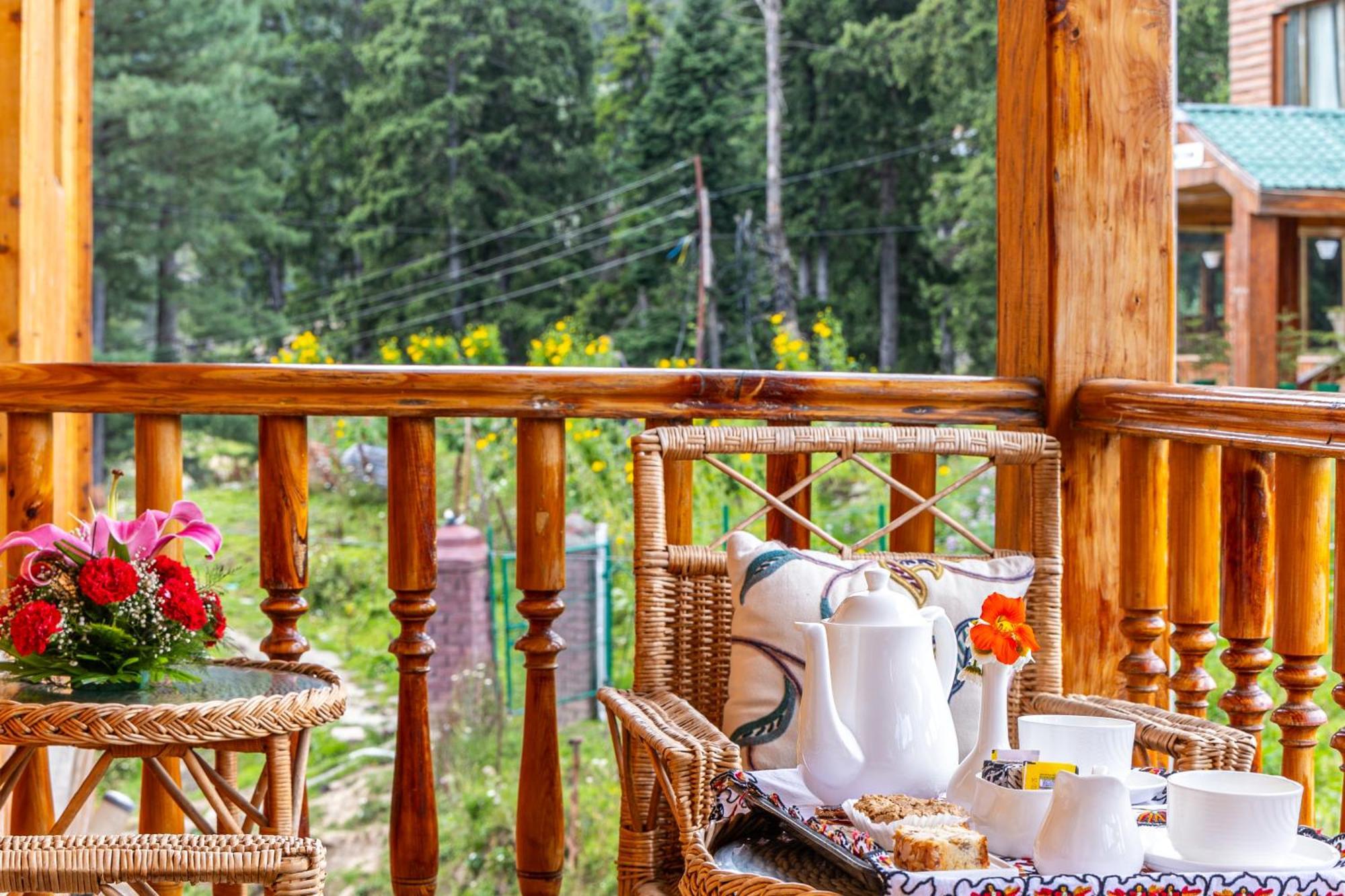 Shaw Inn By Stay Pattern Гульмарг Екстер'єр фото