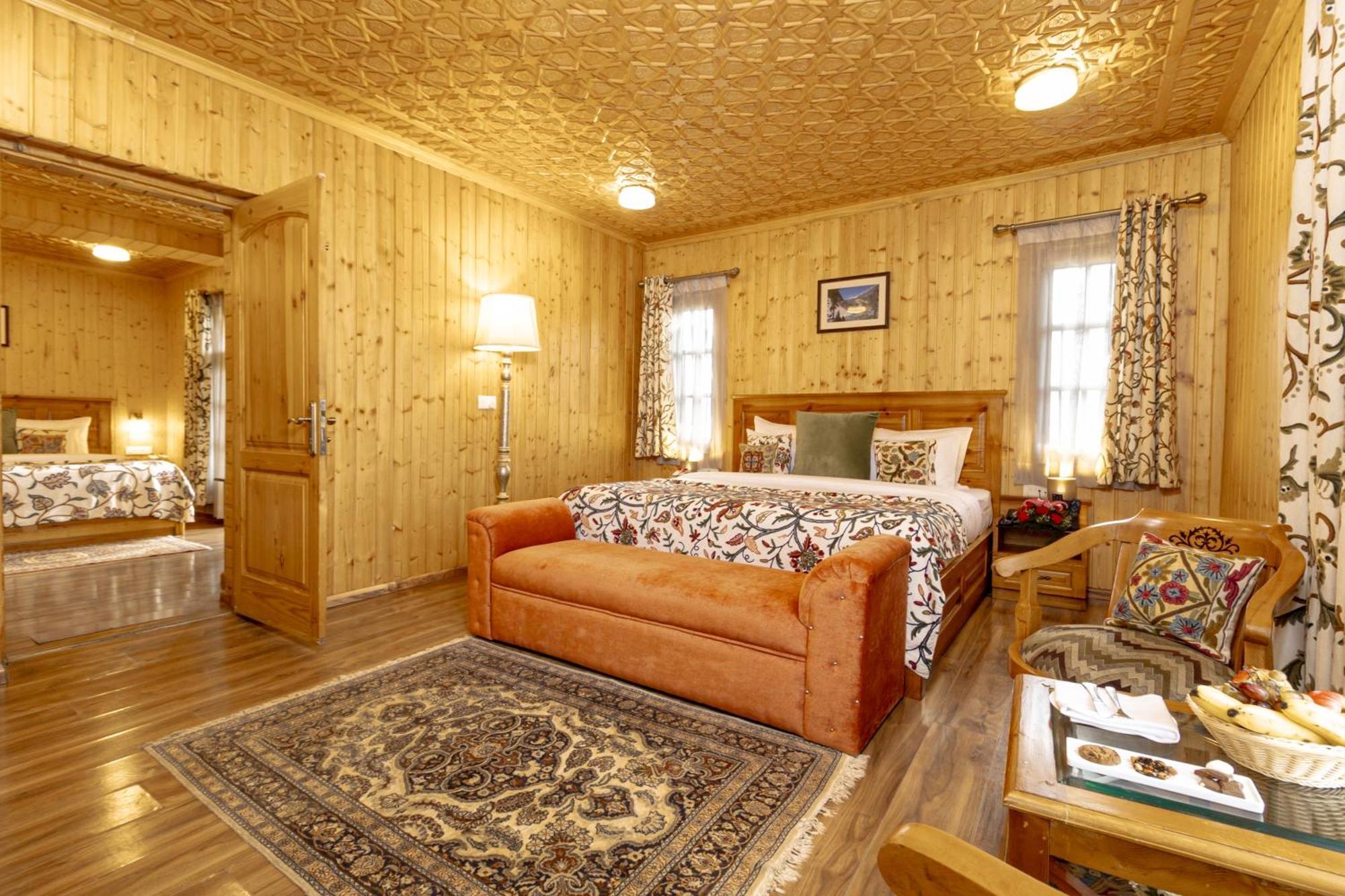 Shaw Inn By Stay Pattern Гульмарг Екстер'єр фото