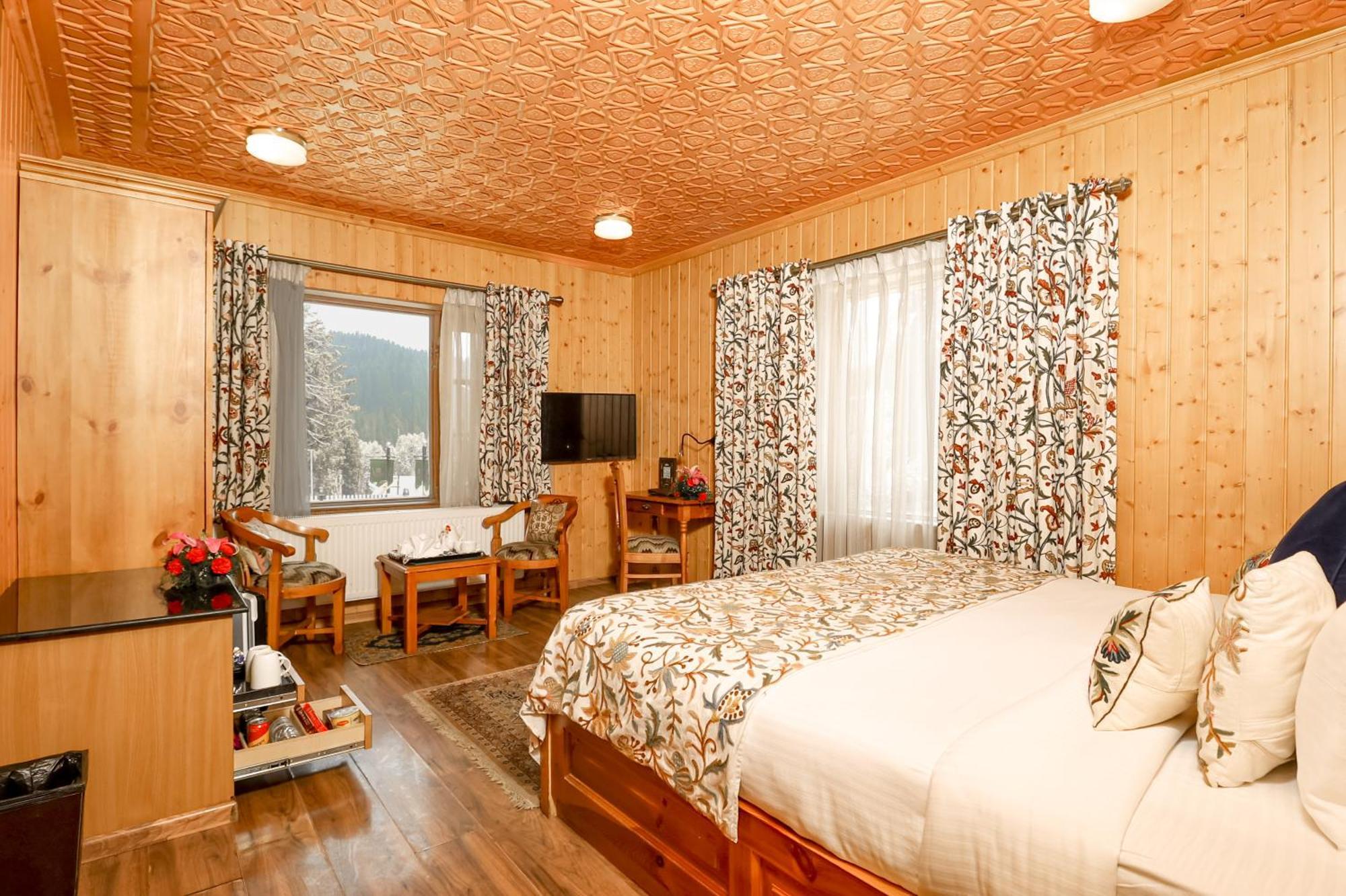 Shaw Inn By Stay Pattern Гульмарг Екстер'єр фото